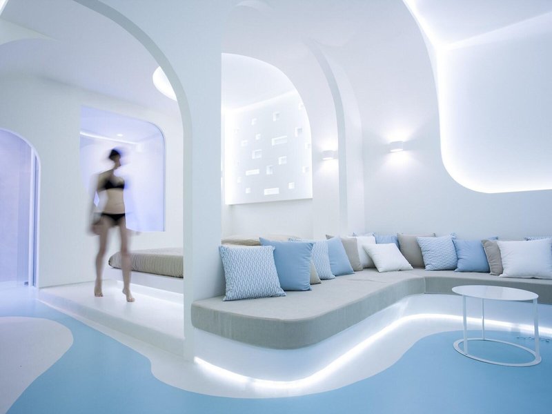 Andronikos Santorini 35