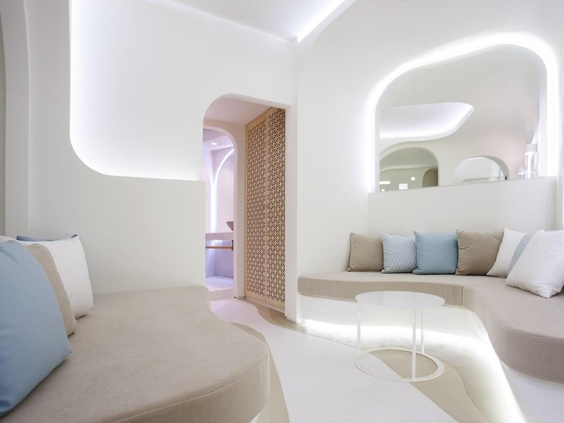 Andronikos Santorini 39