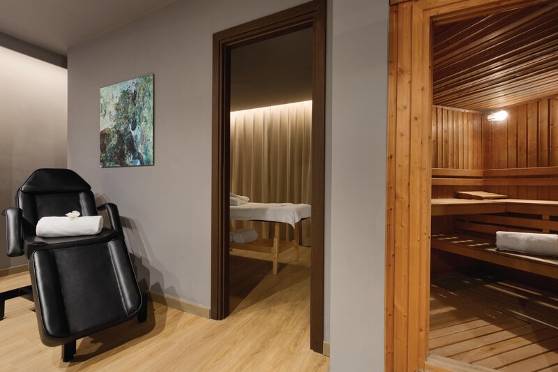 Wyndham Grand Athens 34