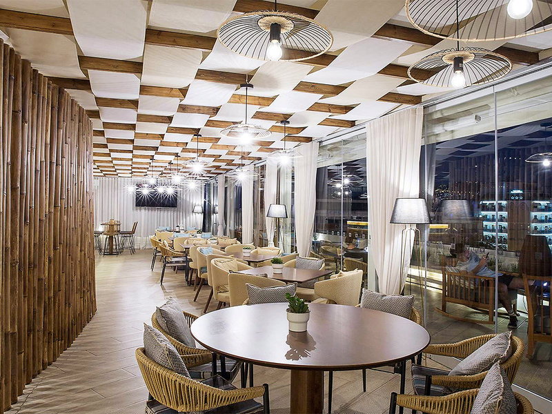 Wyndham Grand Athens 8