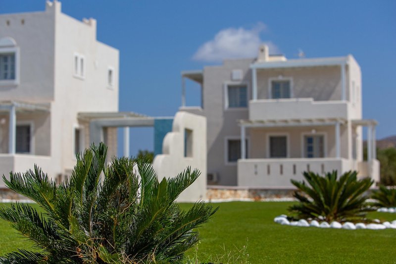 Sun & Moon Villas & Suites 1