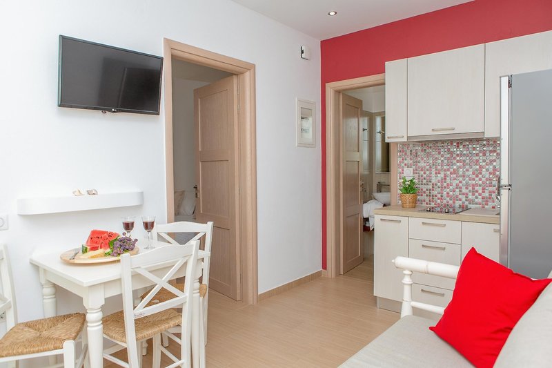 Sun & Moon Villas & Suites 19