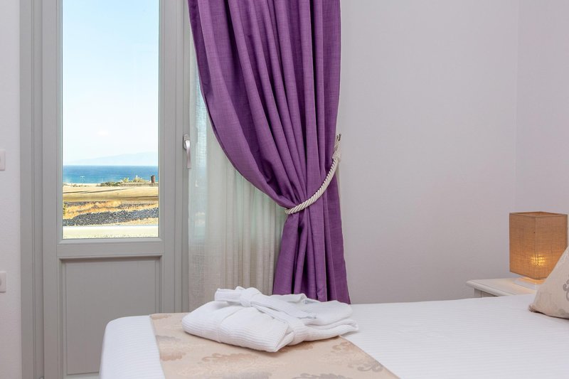 Sun & Moon Villas & Suites 24