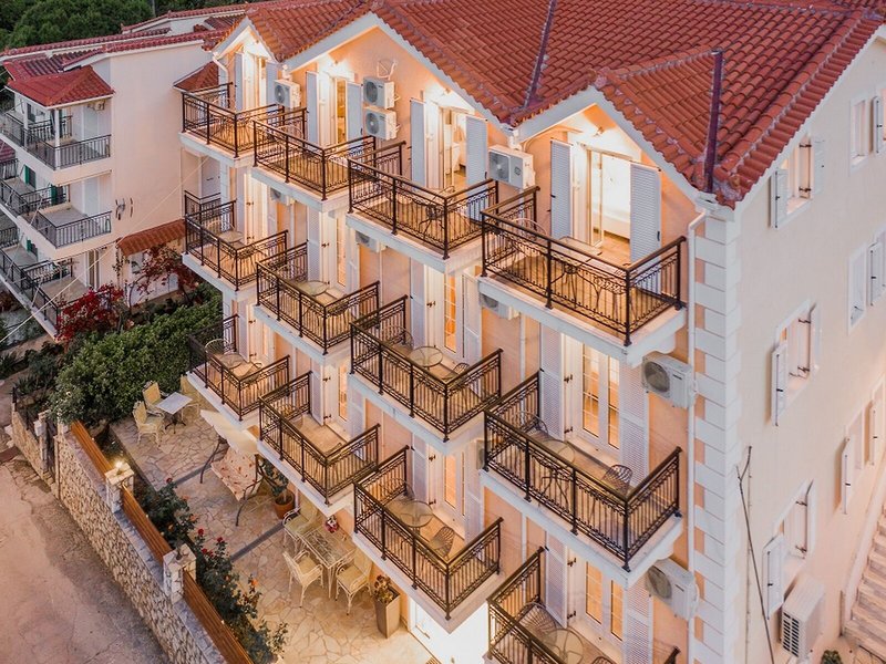 Stellatos House