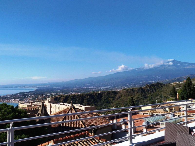 Continental Taormina 8