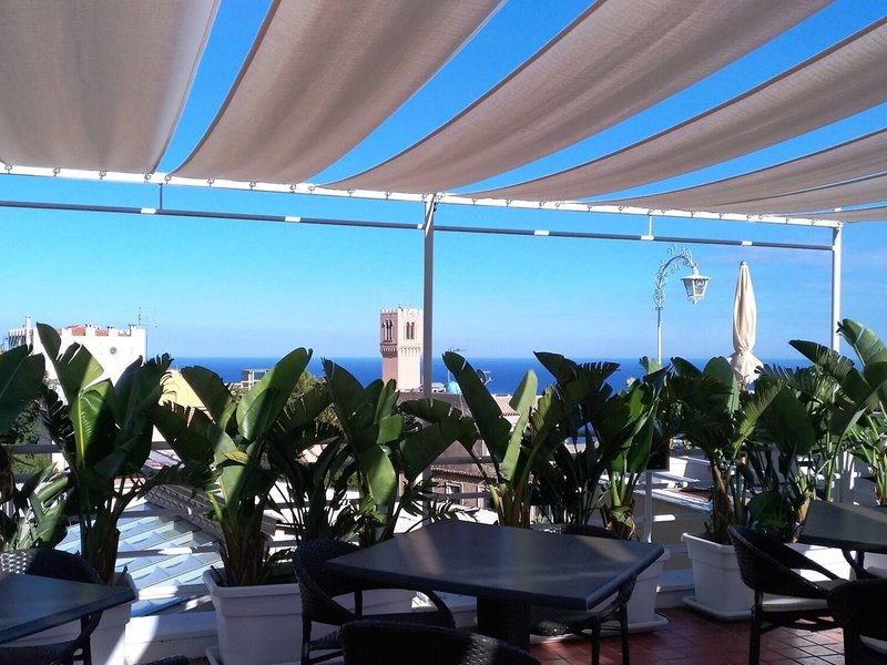 Continental Taormina 16