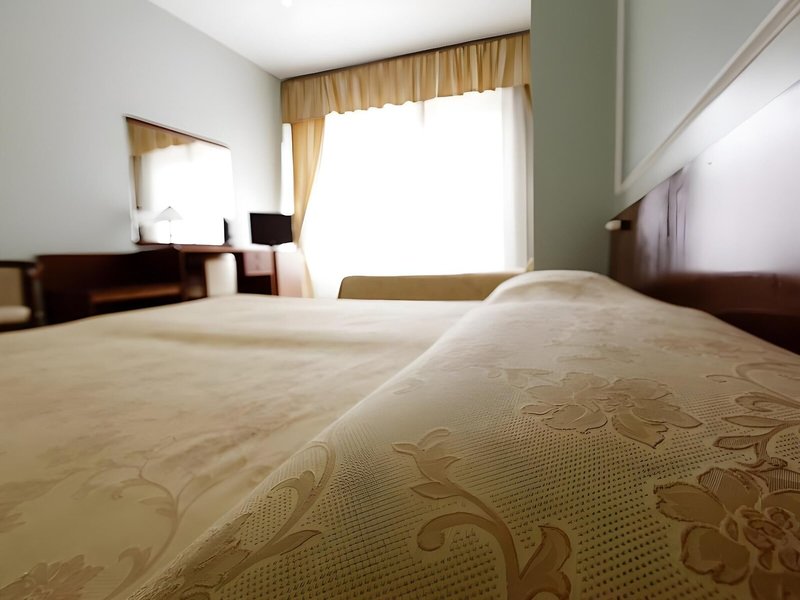 Continental Taormina 24