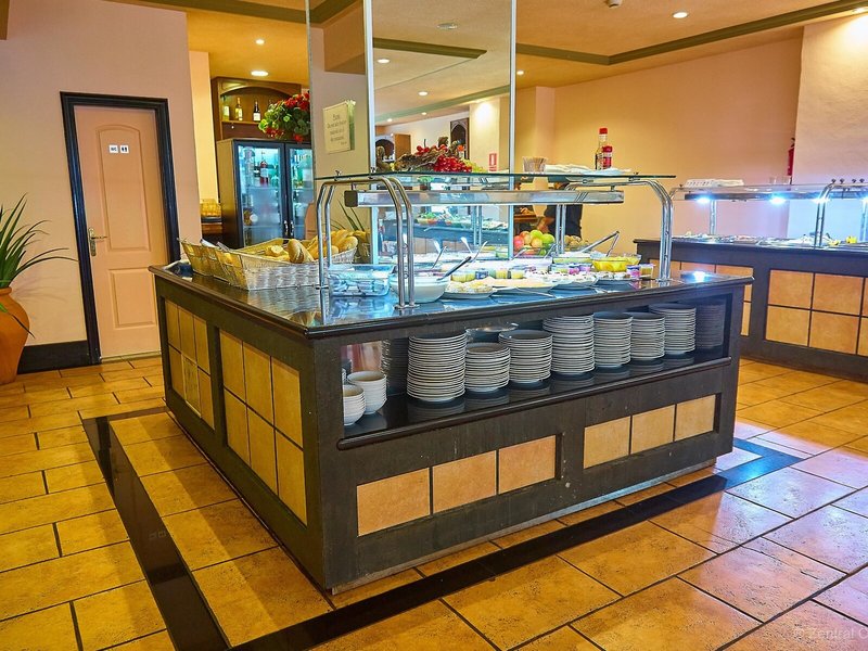 Zentral Center Hotel & Business Center - Erwachsenenhotel 6