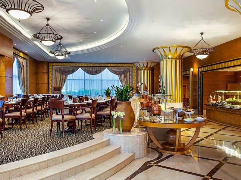 Corniche Hotel Abu Dhabi 13