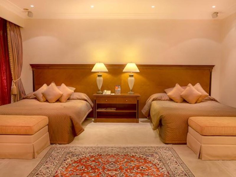 Corniche Hotel Abu Dhabi 39