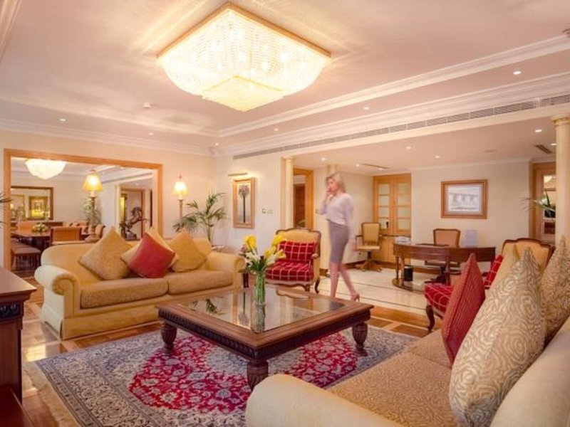 Corniche Hotel Abu Dhabi 40