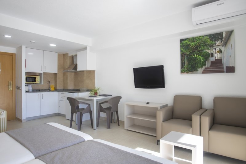 Aparthotel BCL Levante Club 4