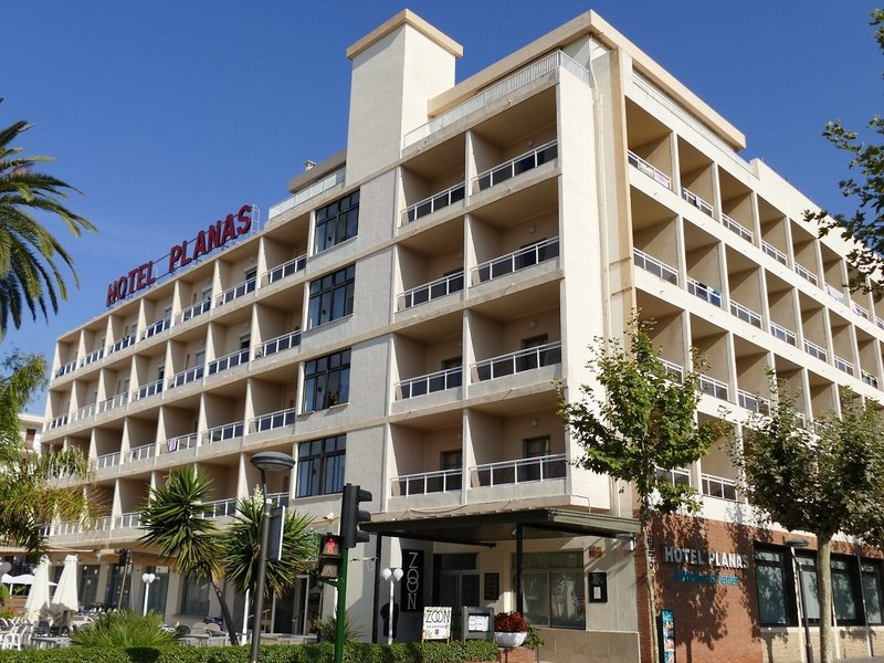 Planas 4 - Exterior