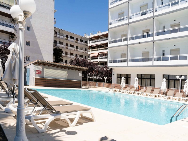 Planas 8 - Outdoor Pool