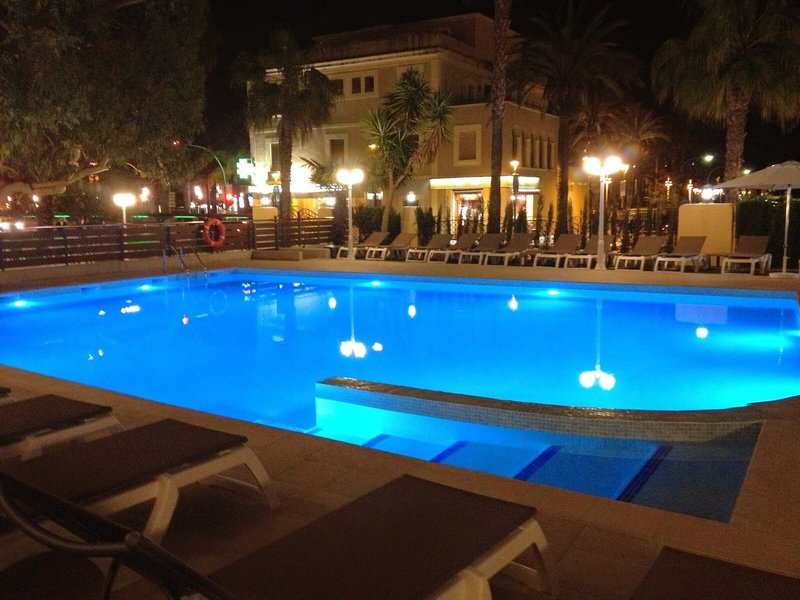 Planas 10 - Outdoor Pool