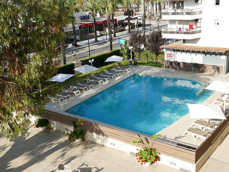 Planas 14 - Outdoor Pool