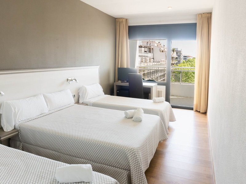 Planas 45 - Room Example