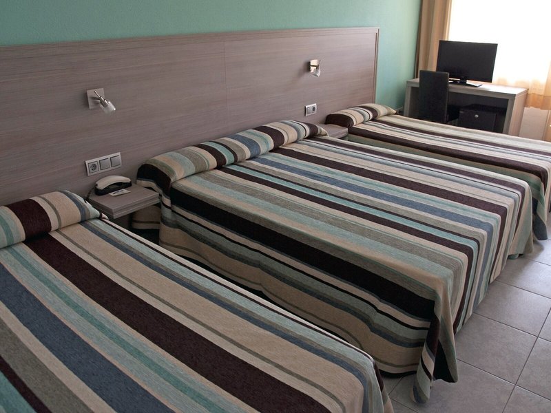 Planas 49 - Room Example
