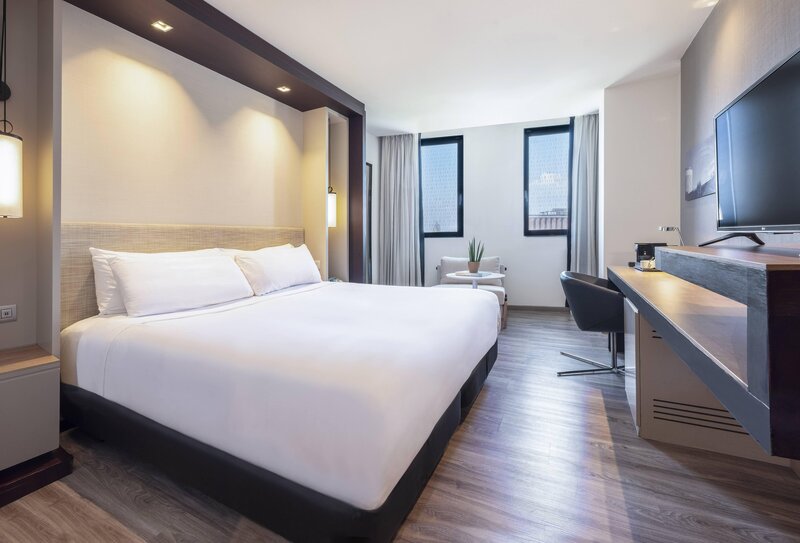 Hotel Barcelona Condal Mar managed by Melia 24
