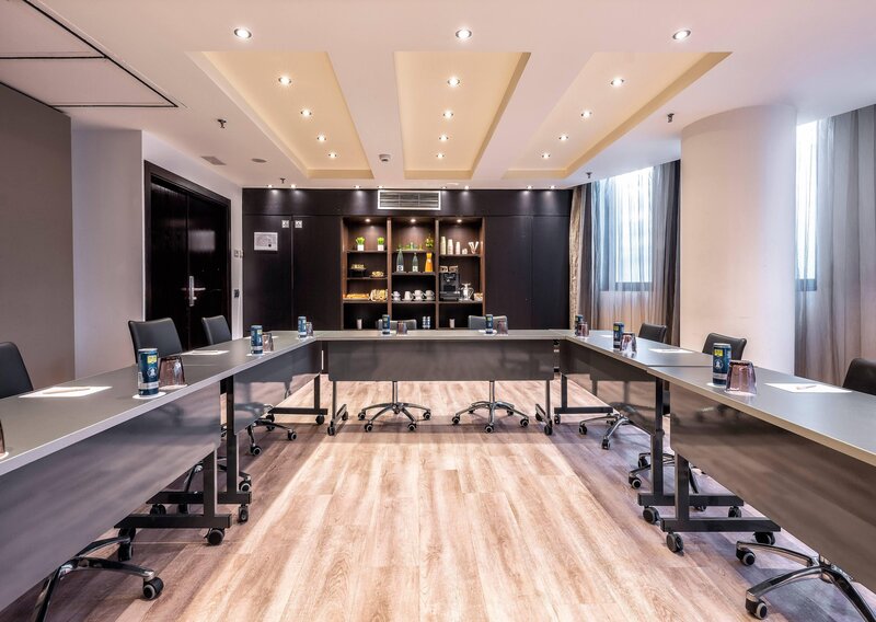 Hotel Barcelona Condal Mar managed by Melia 55