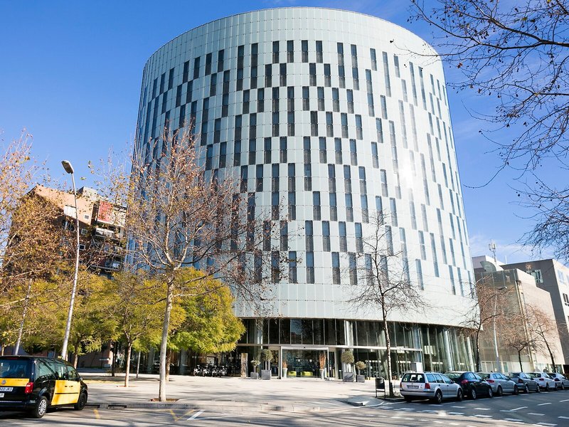 Hotel Barcelona Condal Mar managed by Melia 4 - Exterior