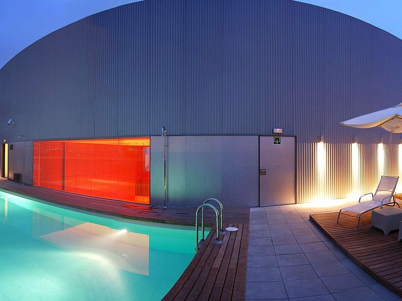Hotel Barcelona Condal Mar managed by Melia 9 - Outdoor Pool