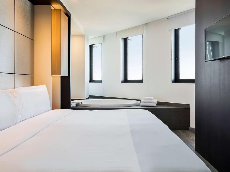 Hotel Barcelona Condal Mar managed by Melia 37 - Room Example