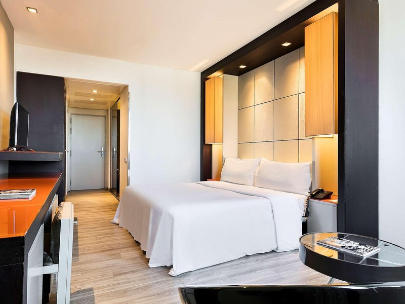 Hotel Barcelona Condal Mar managed by Melia 44 - Room Example