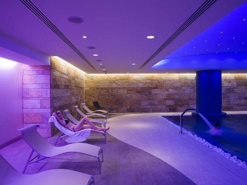 T Hotel 9