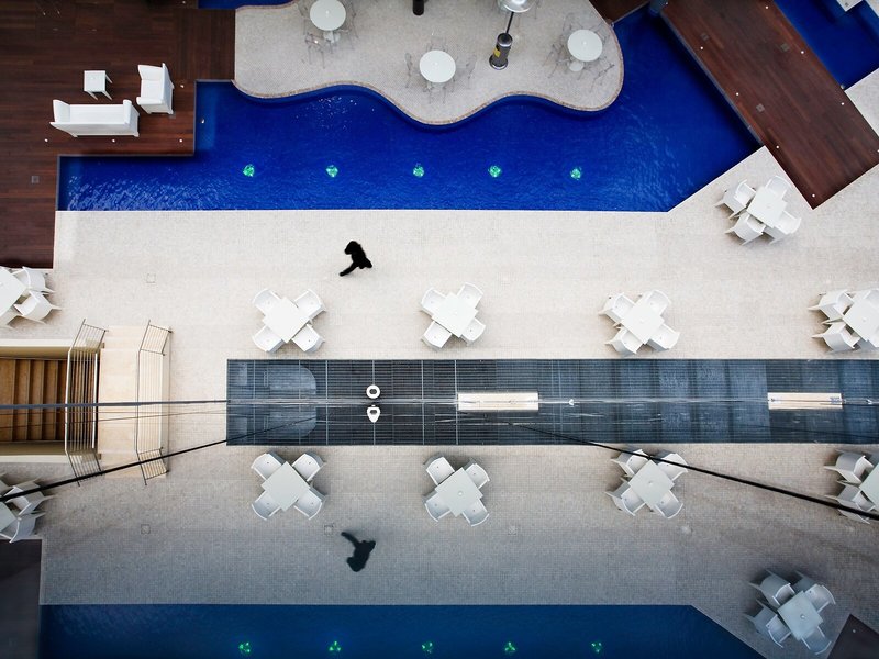 T Hotel 10