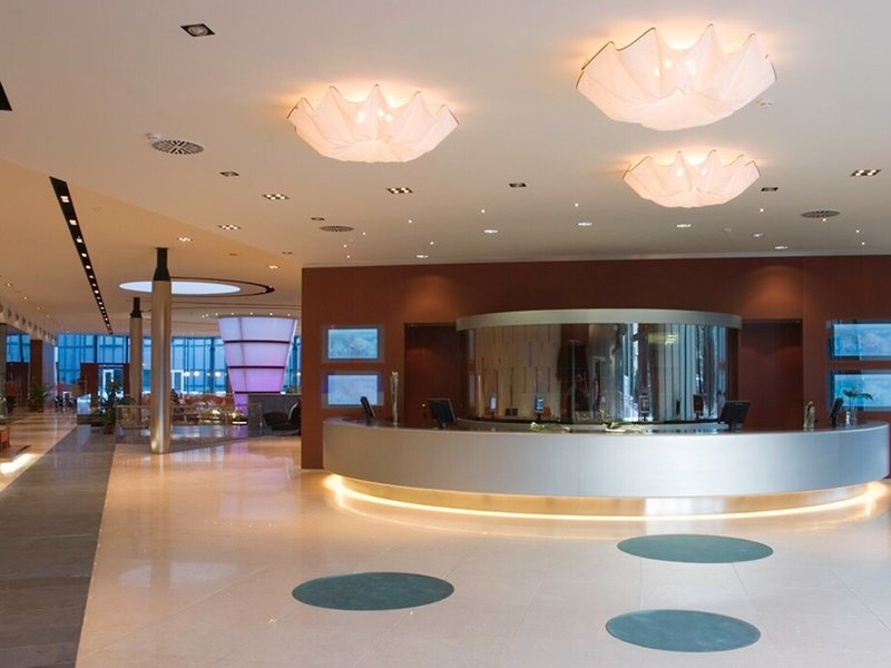 T Hotel 12