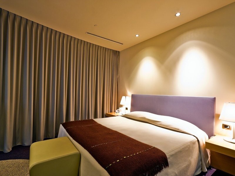 T Hotel 27