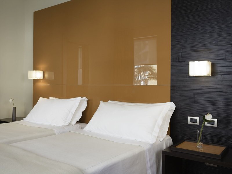 T Hotel 28