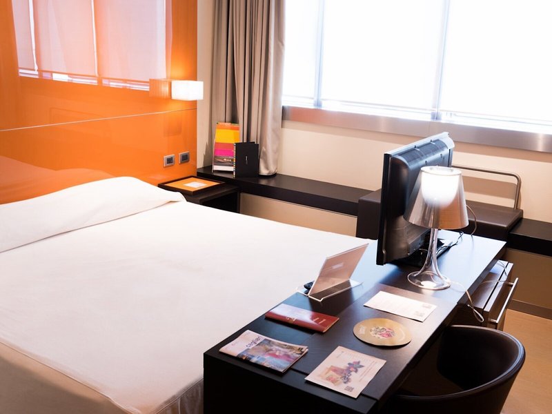 T Hotel 32