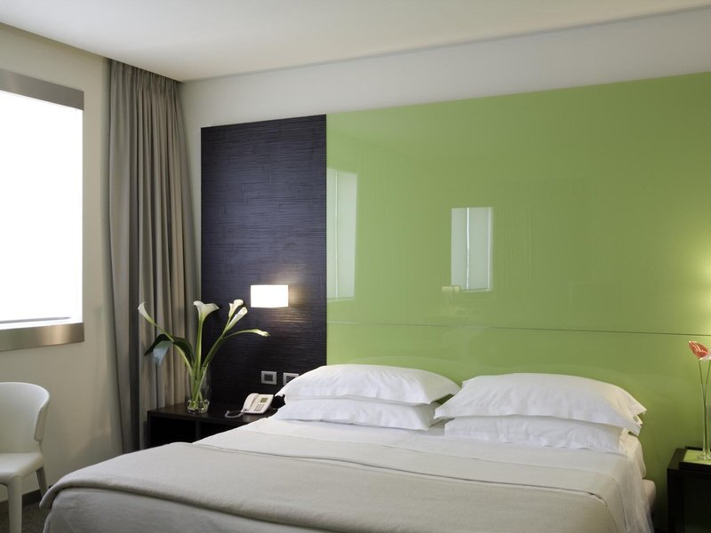 T Hotel 34