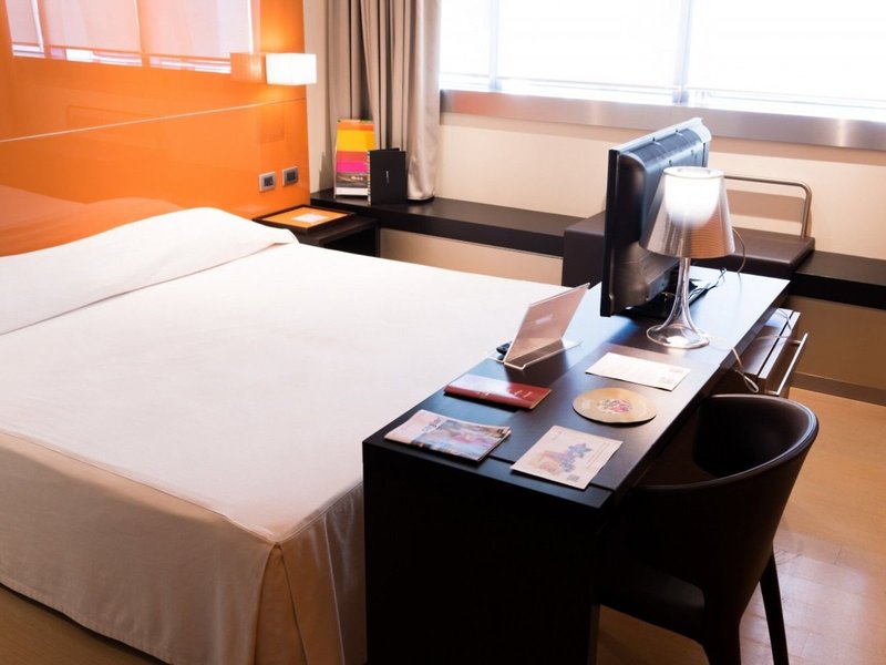 T Hotel 35