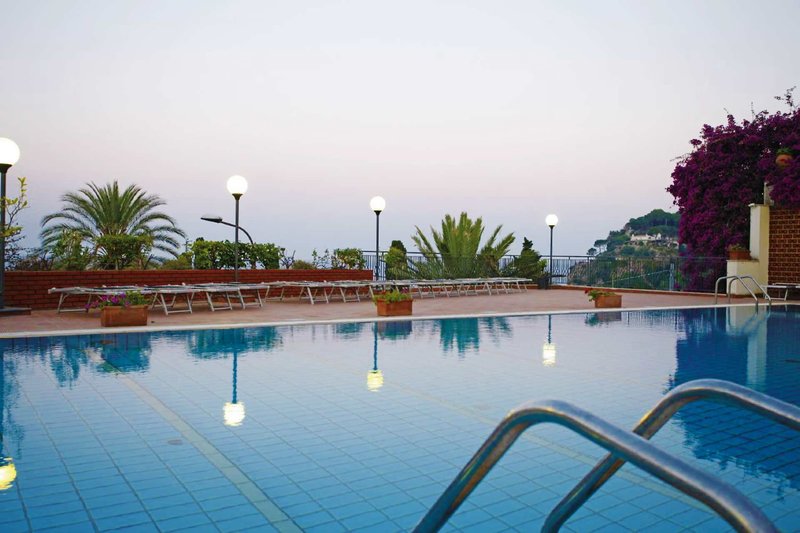 Villa Esperia 6