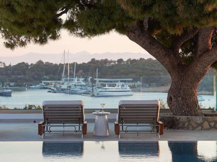 Classical Vouliagmeni Suites 4 - Beach