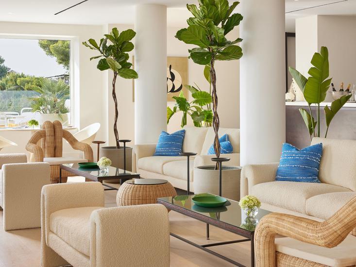 Classical Vouliagmeni Suites 6 - Lounge / Lobby