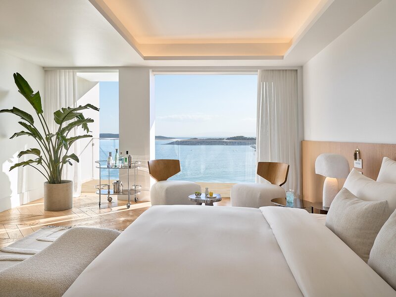 Classical Vouliagmeni Suites 51 - Room Example