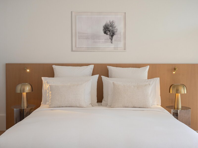 Classical Vouliagmeni Suites 64 - Room Example