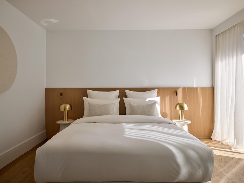 Classical Vouliagmeni Suites 65 - Room Example