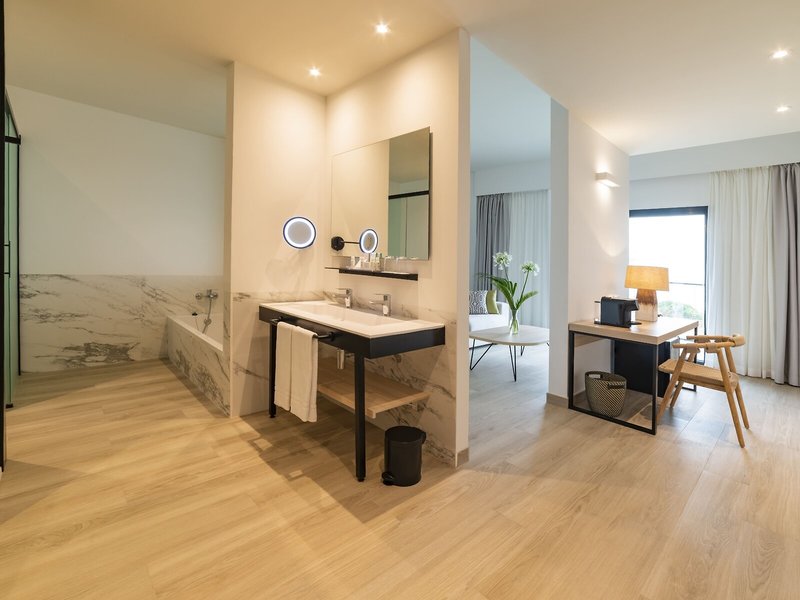 Cabogata Beach Hotel & Spa 39