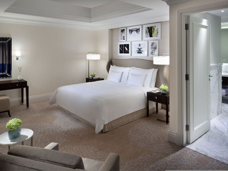 The Address Boulevard Dubai 9