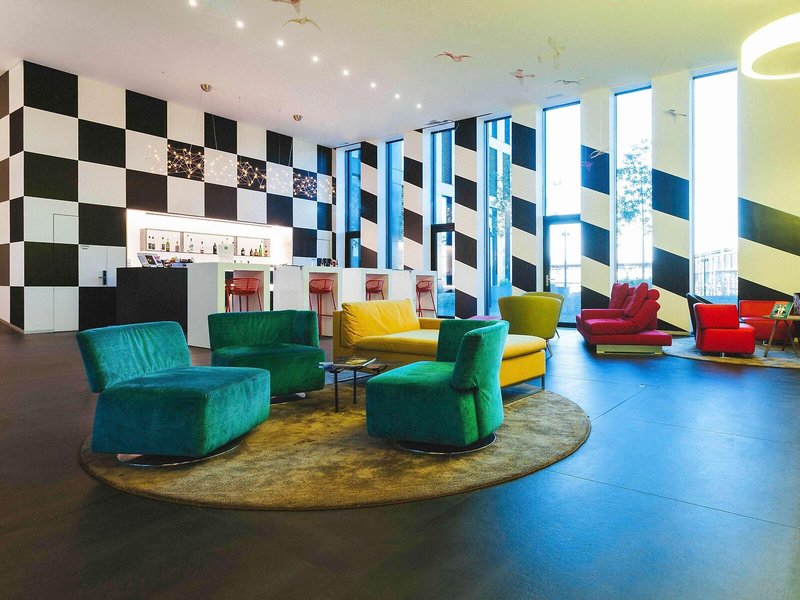 ibis Styles Basel City 8
