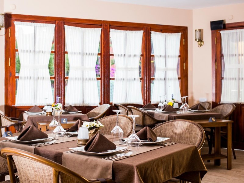 Sun City Hotel & Beach Club 14