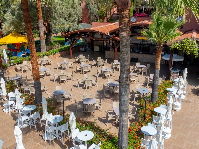 Sun City Hotel & Beach Club 12