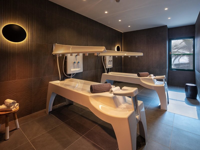 La Palma & Teneguia Princess 47