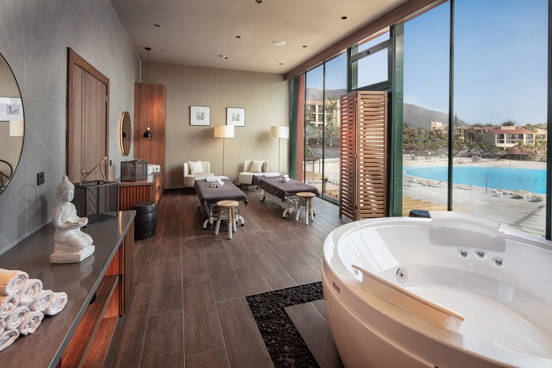 La Palma & Teneguia Princess 52