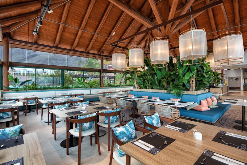 La Palma & Teneguia Princess 90